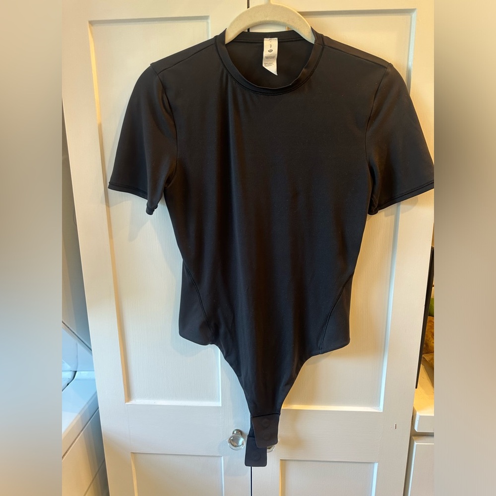 lululemon Wondermost ultra soft Nulu Short Sleeve Crew Thong Body Suite
